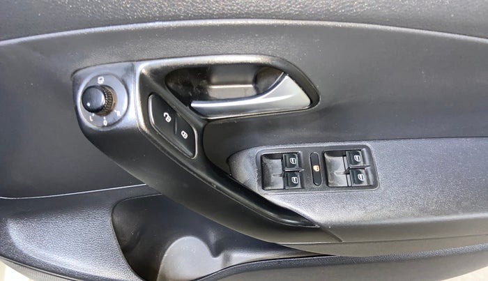 2017 Volkswagen Polo GT TSI AT, Petrol, Automatic, 66,278 km, Driver Side Door Panels Control