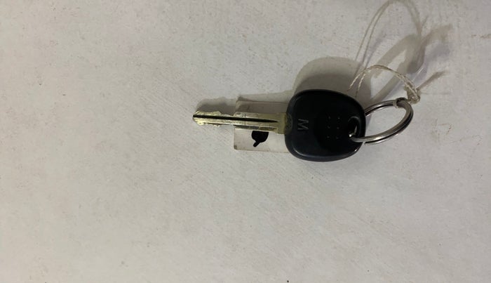 2014 Hyundai Eon ERA +, Petrol, Manual, 52,881 km, Key Close Up