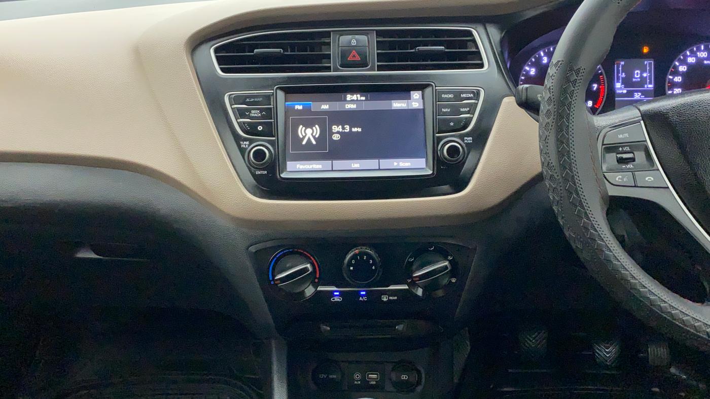 2020 Hyundai Elite i20 SPORTZ PLUS 1.2, Petrol, Manual, 44,394 km, Air Conditioner