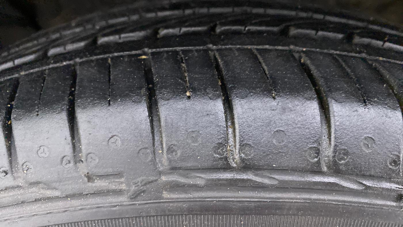 2021 KIA SELTOS HTK PLUS 1.5, Petrol, Manual, 12,858 km, Left Front Tyre Tread