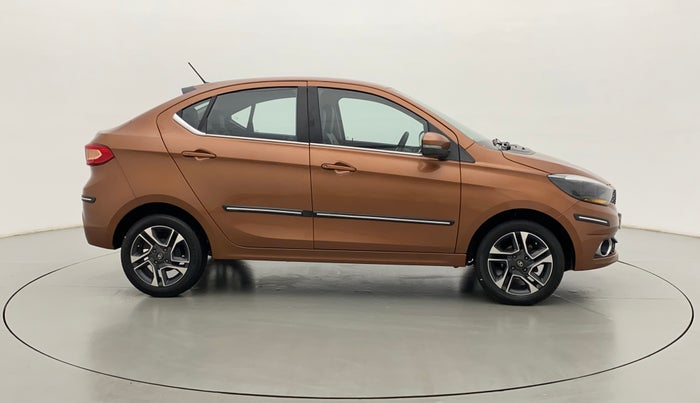 2017 Tata TIGOR XZ (O) PETROL, Petrol, Manual, 32,655 km, Right Side View