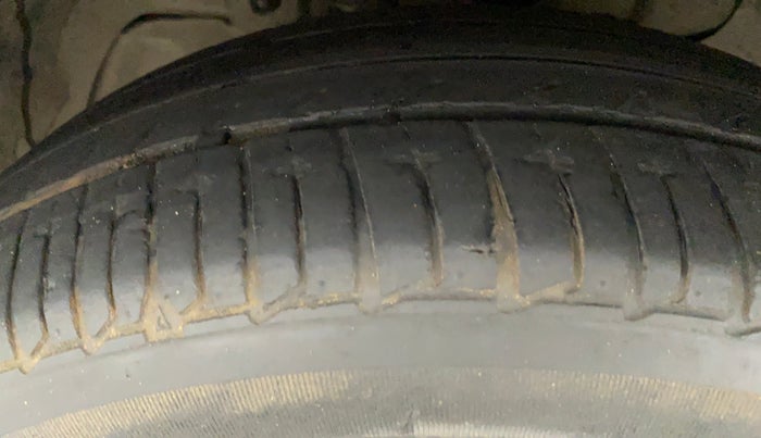 2017 Tata TIGOR XZ (O) PETROL, Petrol, Manual, 32,655 km, Left Front Tyre Tread