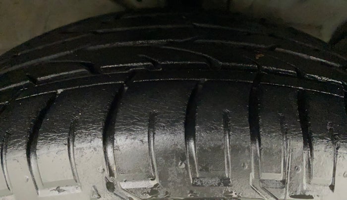 2018 Hyundai Creta SX PLUS AT 1.6 PETROL, Petrol, Automatic, 26,337 km, Right Front Tyre Tread