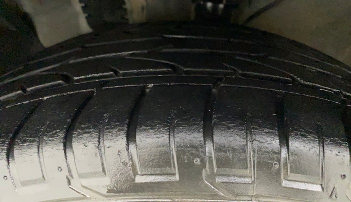 2018 Hyundai Creta SX PLUS AT 1.6 PETROL, Petrol, Automatic, 26,337 km, Left Front Tyre Tread