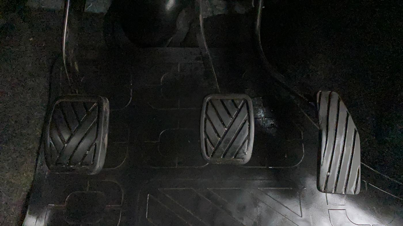 2013 Maruti Wagon R 1.0 VXI, Petrol, Manual, 91,632 km, Pedals