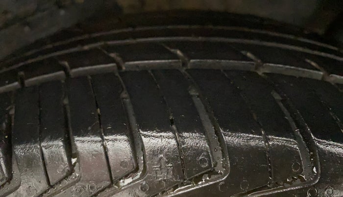 2013 Maruti Wagon R 1.0 VXI, Petrol, Manual, 91,632 km, Left Rear Tyre Tread