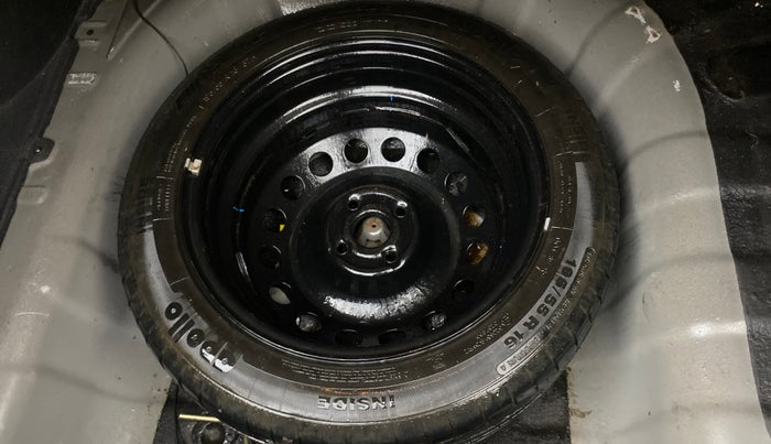 2014 Hyundai Verna FLUIDIC 1.6 VTVT SX, Petrol, Manual, 1,15,057 km, Spare Tyre