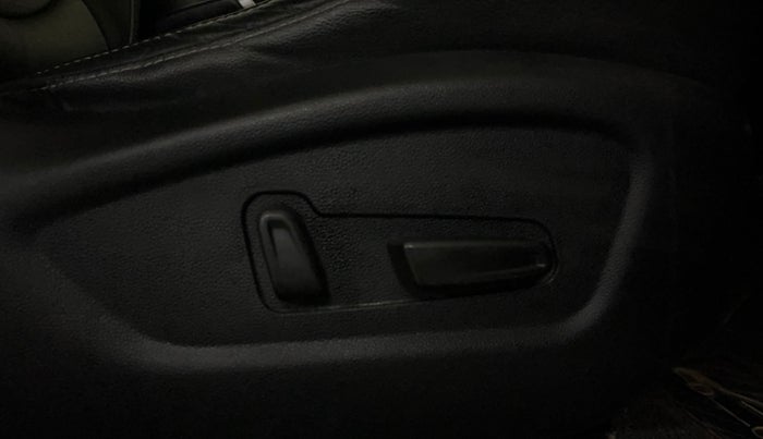 2018 Hyundai Creta SX (O) 1.6 PETROL, Petrol, Manual, 53,082 km, Driver Side Adjustment Panel