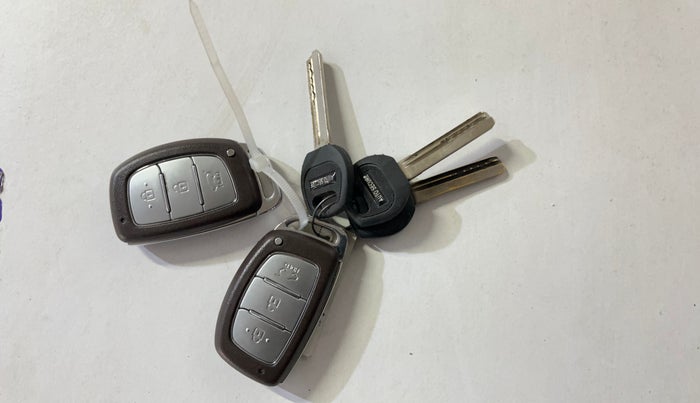 2018 Hyundai Creta SX (O) 1.6 PETROL, Petrol, Manual, 53,082 km, Key Close Up