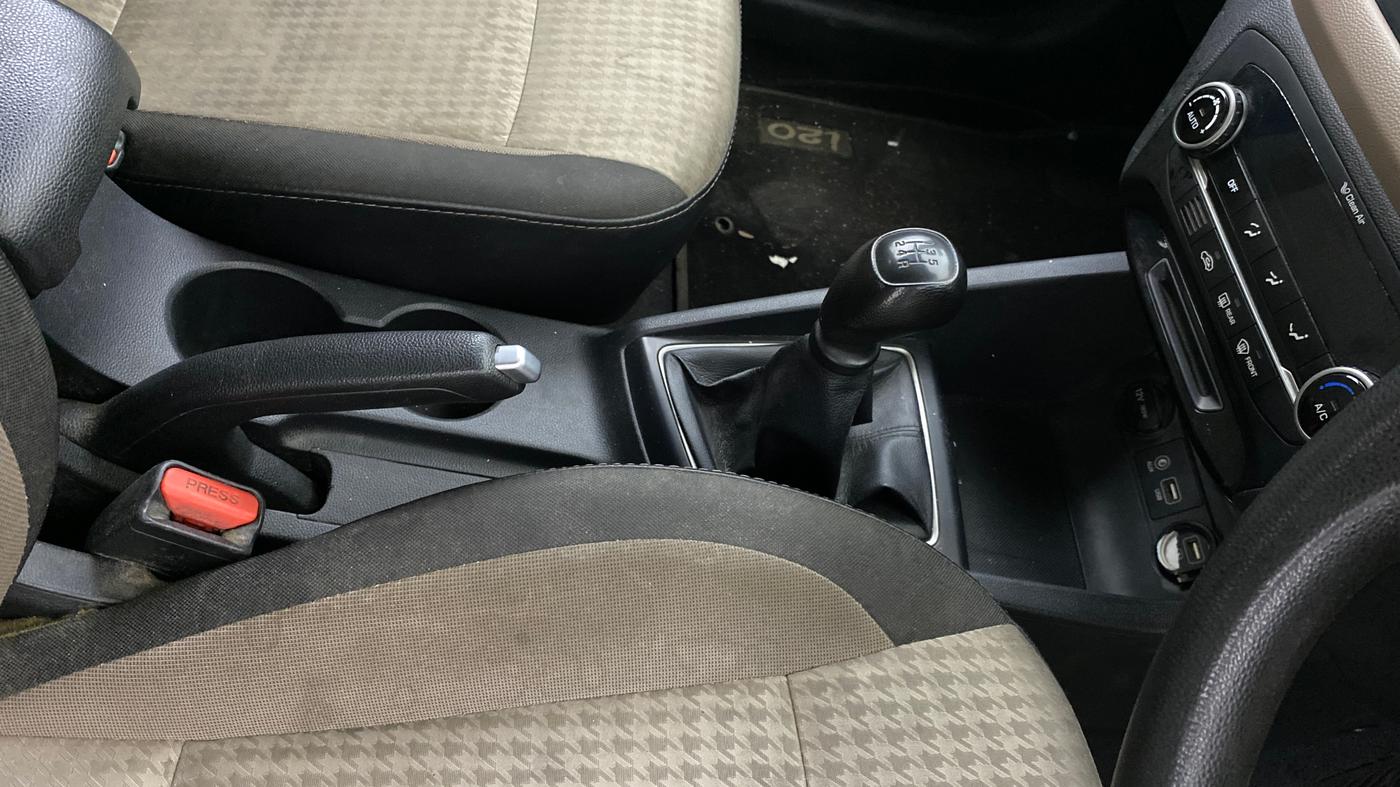 2018 Hyundai Elite i20 ASTA 1.2, Petrol, Manual, 51,553 km, Gear Lever