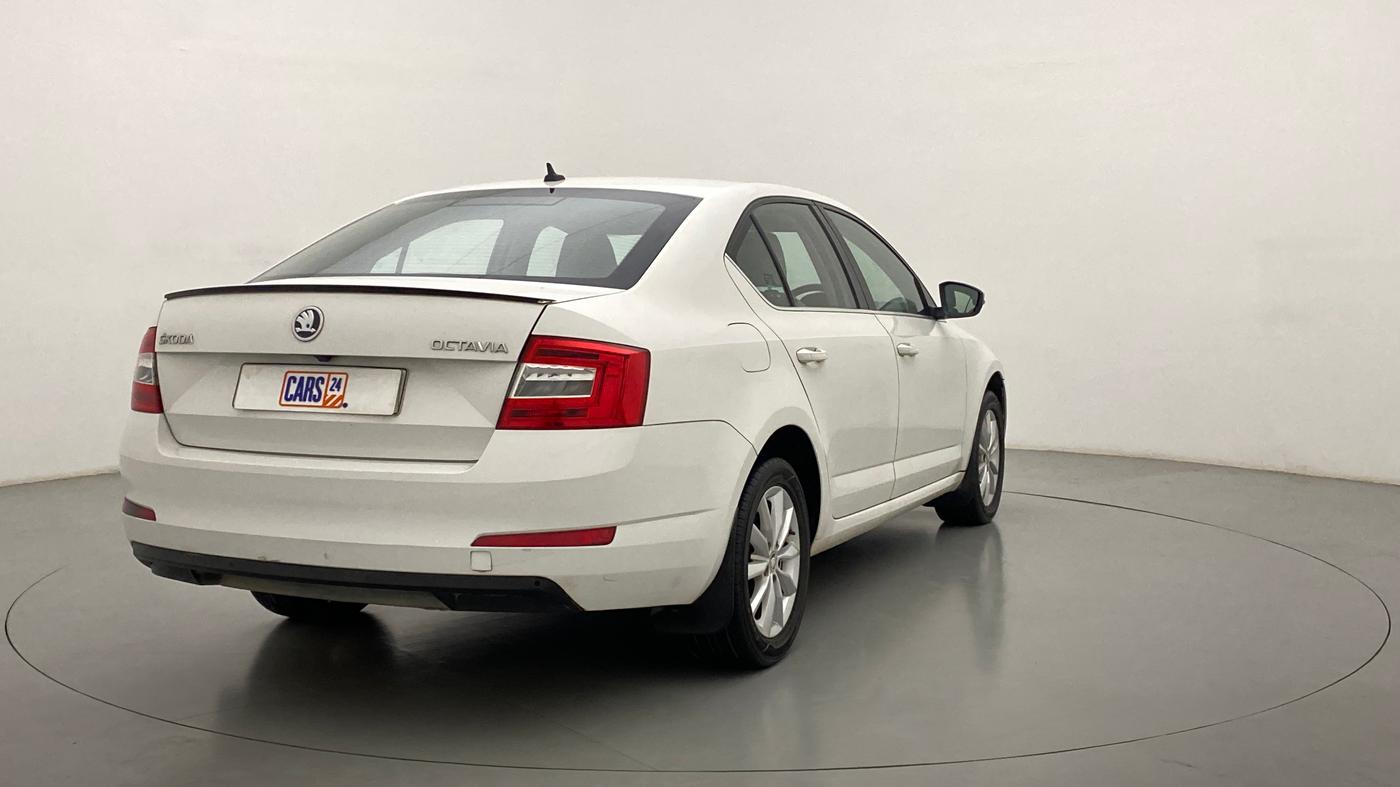 2016 Skoda Octavia 1.8 TSI STYLE PLUS AT, Petrol, Automatic, 92,615 km, Right Back Diagonal