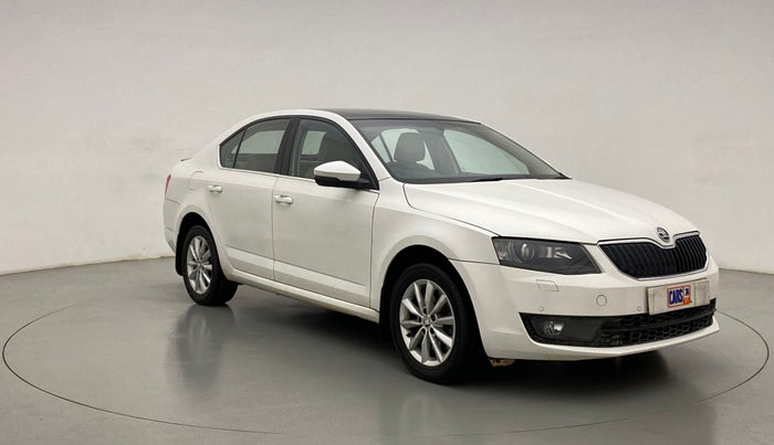 2016 Skoda Octavia 1.8 TSI STYLE PLUS AT, Petrol, Automatic, 92,615 km, Right Front Diagonal