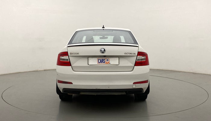 2016 Skoda Octavia 1.8 TSI STYLE PLUS AT, Petrol, Automatic, 92,615 km, Back/Rear