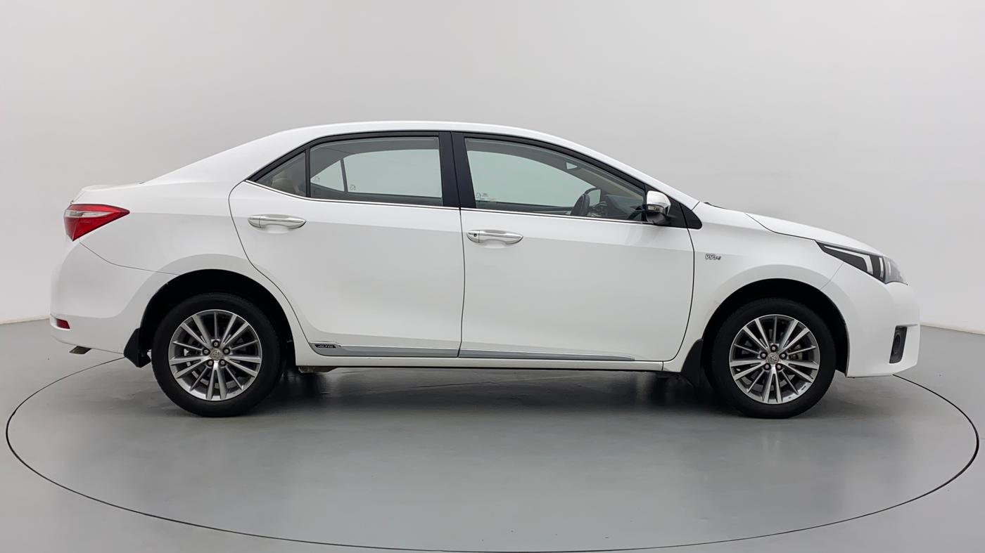 2015 Toyota Corolla Altis VL AT, Petrol, Automatic, 24,463 km, Right Side View