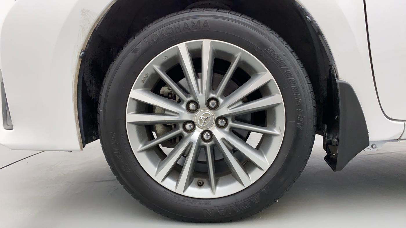 2015 Toyota Corolla Altis VL AT, Petrol, Automatic, 24,463 km, Left Front Wheel