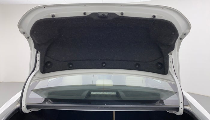 2015 Toyota Corolla Altis VL AT, Petrol, Automatic, 24,463 km, Boot Door Open