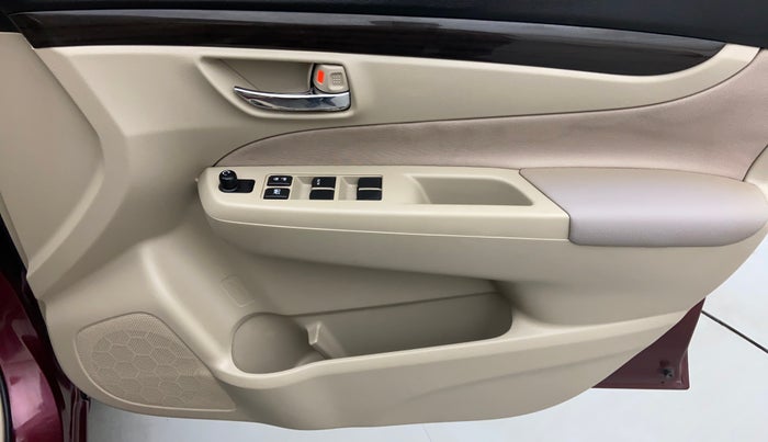 2017 Maruti Ciaz DELTA 1.4 MT PETROL, Petrol, Manual, 1,05,815 km, Driver Side Door Panels Control