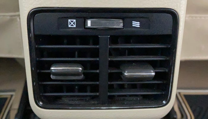 2017 Maruti Ciaz DELTA 1.4 MT PETROL, Petrol, Manual, 1,05,815 km, Rear AC Vents