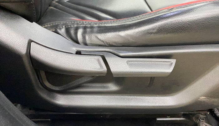 2021 KIA SELTOS HTK PLUS 1.5 IMT, Petrol, Manual, 53,710 km, Driver Side Adjustment Panel