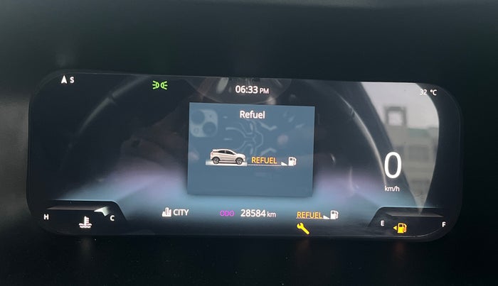 2023 Tata NEXON FEARLESS PURPLE + SUNROOF DUAL TONE 1.2 PETROL, Petrol, Manual, 28,568 km, Odometer Image