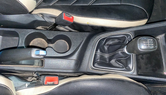 2018 Hyundai Verna 1.4 E PETROL, Petrol, Manual, 75,307 km, Gear Lever