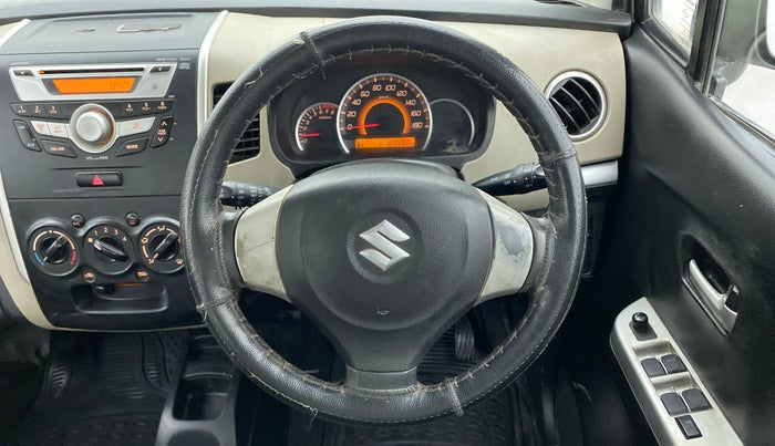 2016 Maruti Wagon R 1.0 VXI, Petrol, Manual, 1,22,260 km, Steering Wheel Close Up