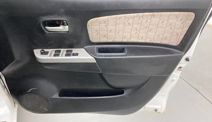 2016 Maruti Wagon R 1.0 VXI, Petrol, Manual, 1,22,260 km, Driver Side Door Panels Control