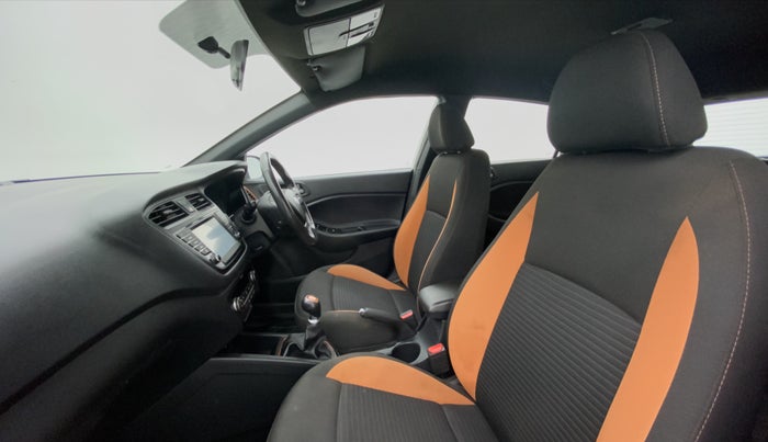 2016 Hyundai i20 Active 1.2 SX, Petrol, Manual, 36,056 km, Right Side Front Door Cabin