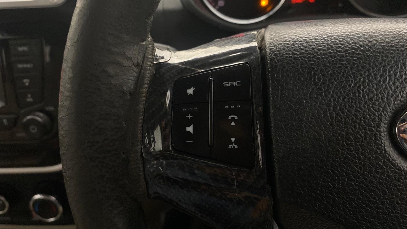 2018 Mahindra TUV300 T8, Diesel, Manual, 1,16,362 km, Adaptive Cruise Control