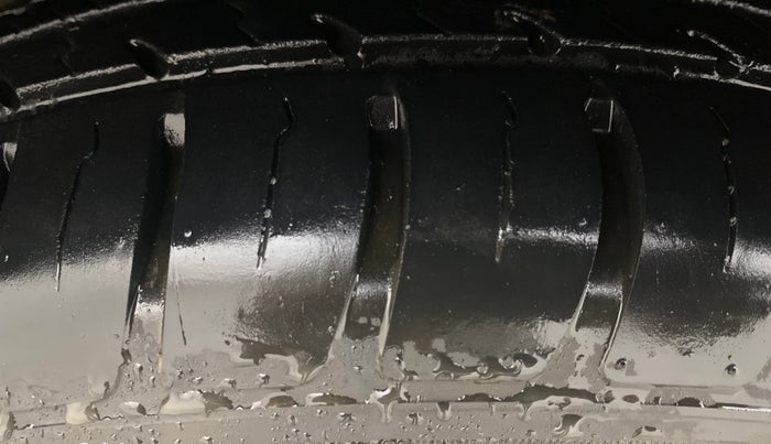 2019 Maruti Dzire VXI AMT, Petrol, Automatic, 46,741 km, Left Front Tyre Tread