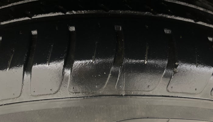 2019 Maruti Dzire VXI AMT, Petrol, Automatic, 46,741 km, Right Rear Tyre Tread