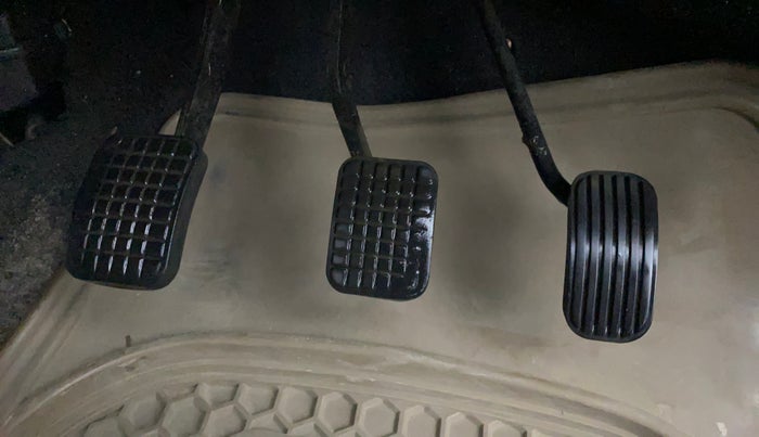 2018 Tata Tiago XZ PETROL, Petrol, Manual, 75,150 km, Pedals