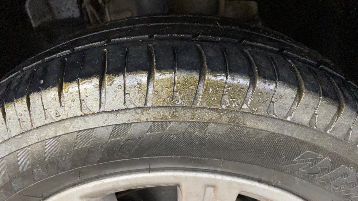 2018 Tata Tiago XZ PETROL, Petrol, Manual, 75,150 km, Left Front Tyre Tread