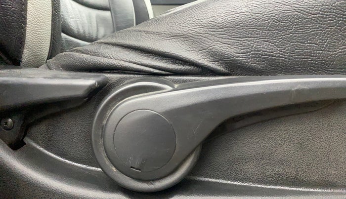 2018 Tata Tiago XZ PETROL, Petrol, Manual, 75,150 km, Driver Side Adjustment Panel