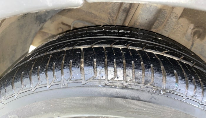 2016 Hyundai i20 Active 1.2 SX, Petrol, Manual, 30,485 km, Right Rear Tyre Tread