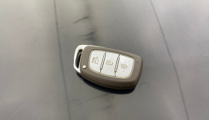 2016 Hyundai i20 Active 1.2 SX, Petrol, Manual, 30,485 km, Key Close Up