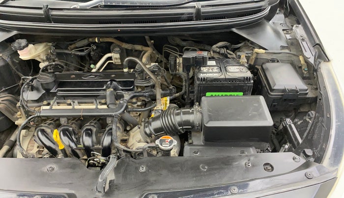 2016 Hyundai i20 Active 1.2 SX, Petrol, Manual, 30,485 km, Engine View - Left