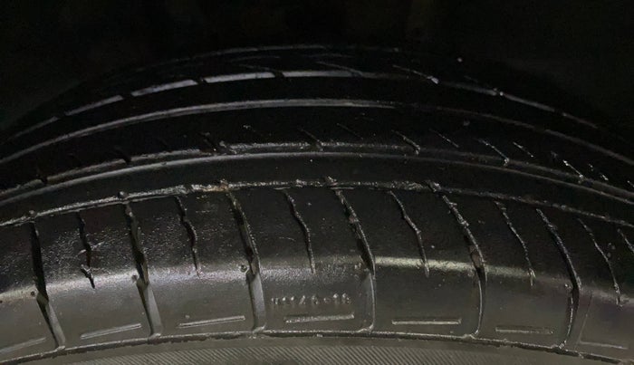 2022 Nissan MAGNITE XE, Petrol, Manual, 36,991 km, Right Front Tyre Tread