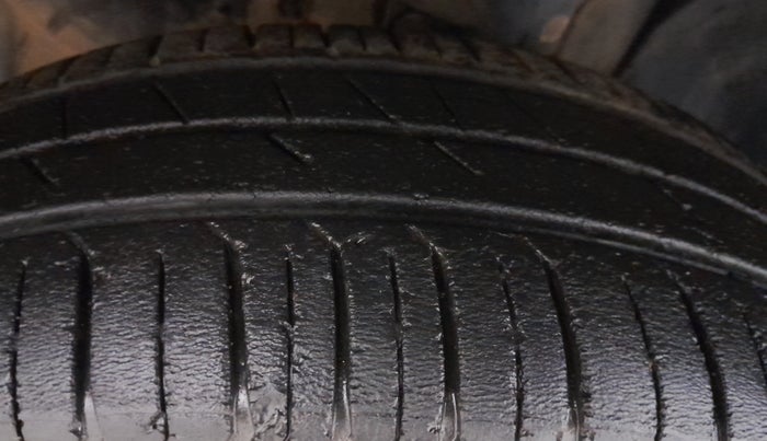 2022 Tata PUNCH PURE MT, Petrol, Manual, 59,254 km, Left Front Tyre Tread