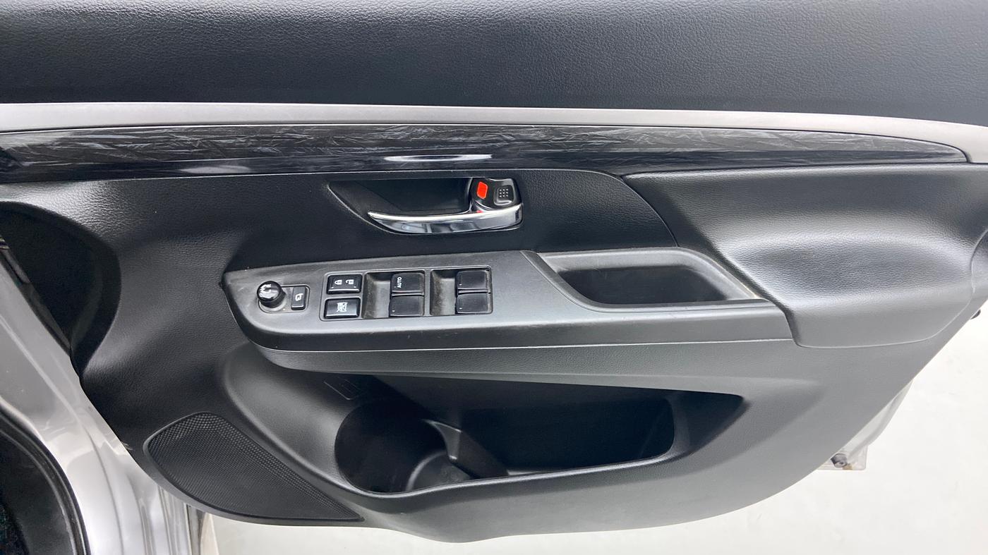 2019 Maruti XL6 ZETA AT SHVS, Petrol, Automatic, 27,054 km, Driver Side Door Panels Control