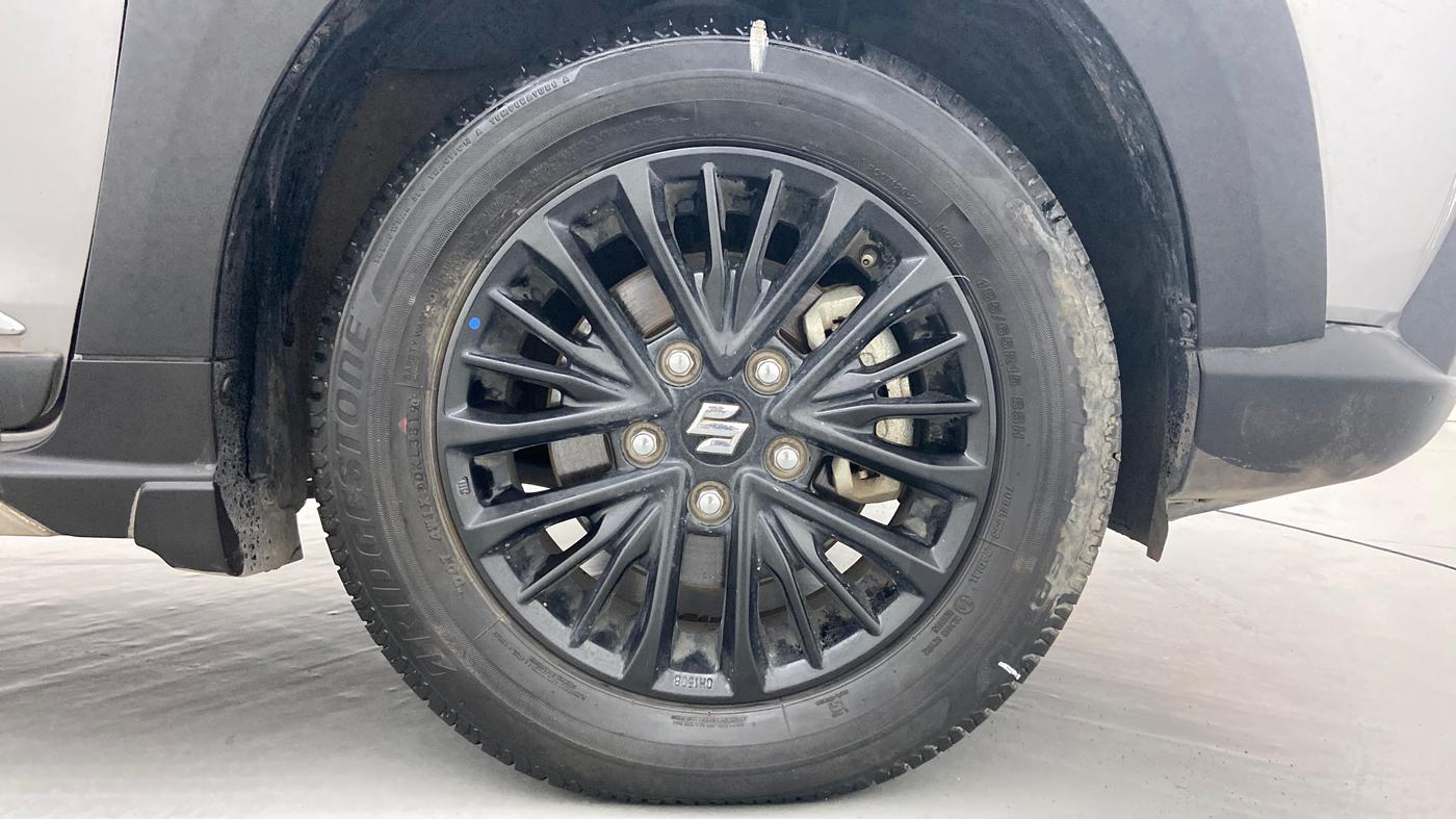 2019 Maruti XL6 ZETA AT SHVS, Petrol, Automatic, 27,054 km, Right Front Wheel