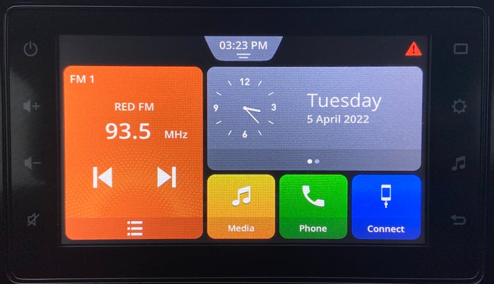 2019 Maruti XL6 ZETA AT SHVS, Petrol, Automatic, 27,054 km, Infotainment System