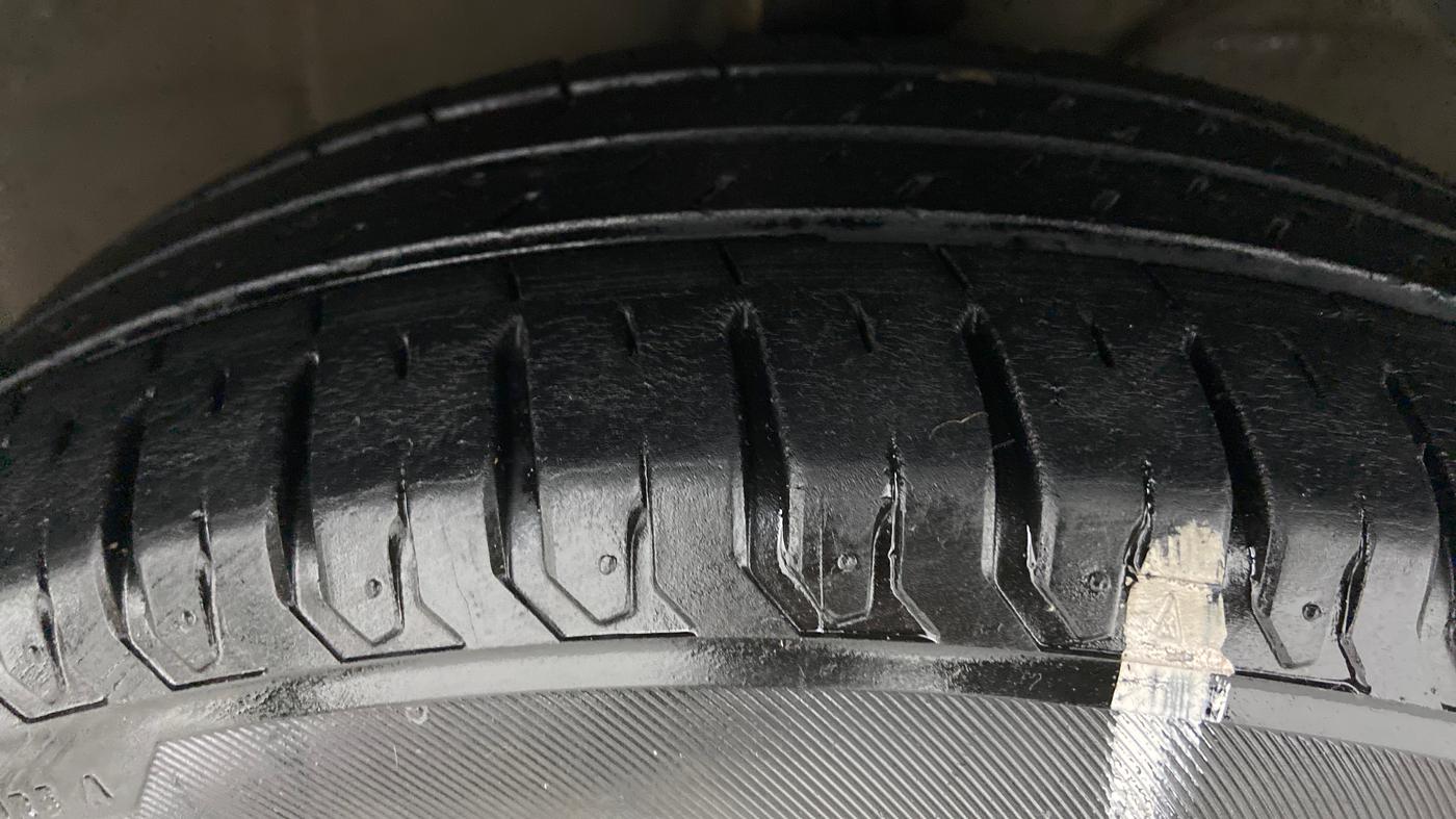 2019 Maruti XL6 ZETA AT SHVS, Petrol, Automatic, 27,054 km, Right Front Tyre Tread