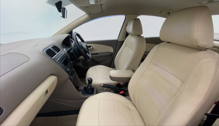 2014 Skoda Rapid ELEGANCE 1.6 TDI MT, Diesel, Manual, 51,091 km, Right Side Front Door Cabin