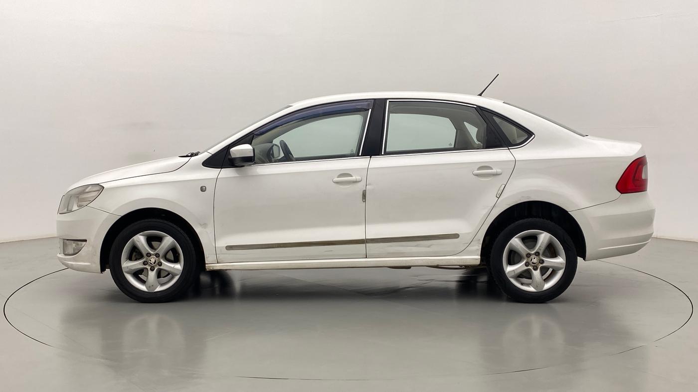 2014 Skoda Rapid ELEGANCE 1.6 TDI MT, Diesel, Manual, 51,091 km, Left Side