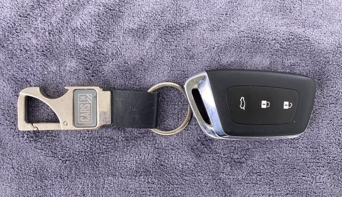 2020 MG HECTOR SHARP DCT PETROL, Petrol, Automatic, 26,032 km, Key Close Up