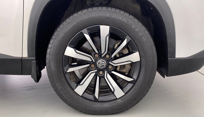 2020 MG HECTOR SHARP DCT PETROL, Petrol, Automatic, 26,032 km, Right Front Wheel