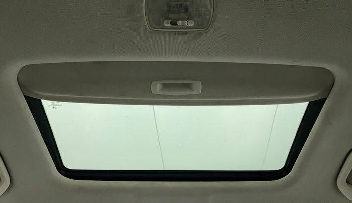 2014 Honda CRV 2.4L 2WD AT, Petrol, Automatic, 1,19,456 km, Moonroof/ Sunroof