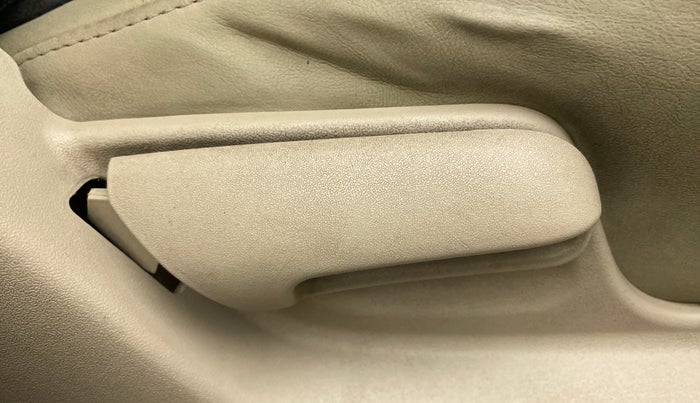 2020 Maruti Swift Dzire TOUR S-CNG, CNG, Manual, 28,904 km, Driver Side Adjustment Panel