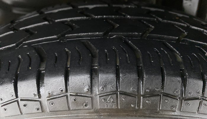 2020 Maruti Swift Dzire TOUR S-CNG, CNG, Manual, 28,904 km, Left Rear Tyre Tread